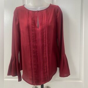White House Black Market Burgundy Top Sz 0